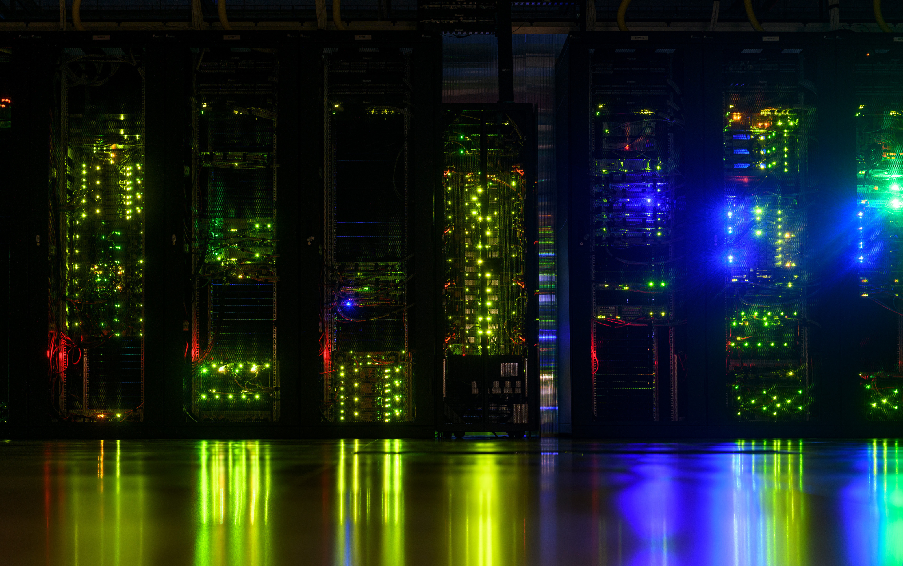 Report  'Your workload in the cloud or on premises?' | 2023