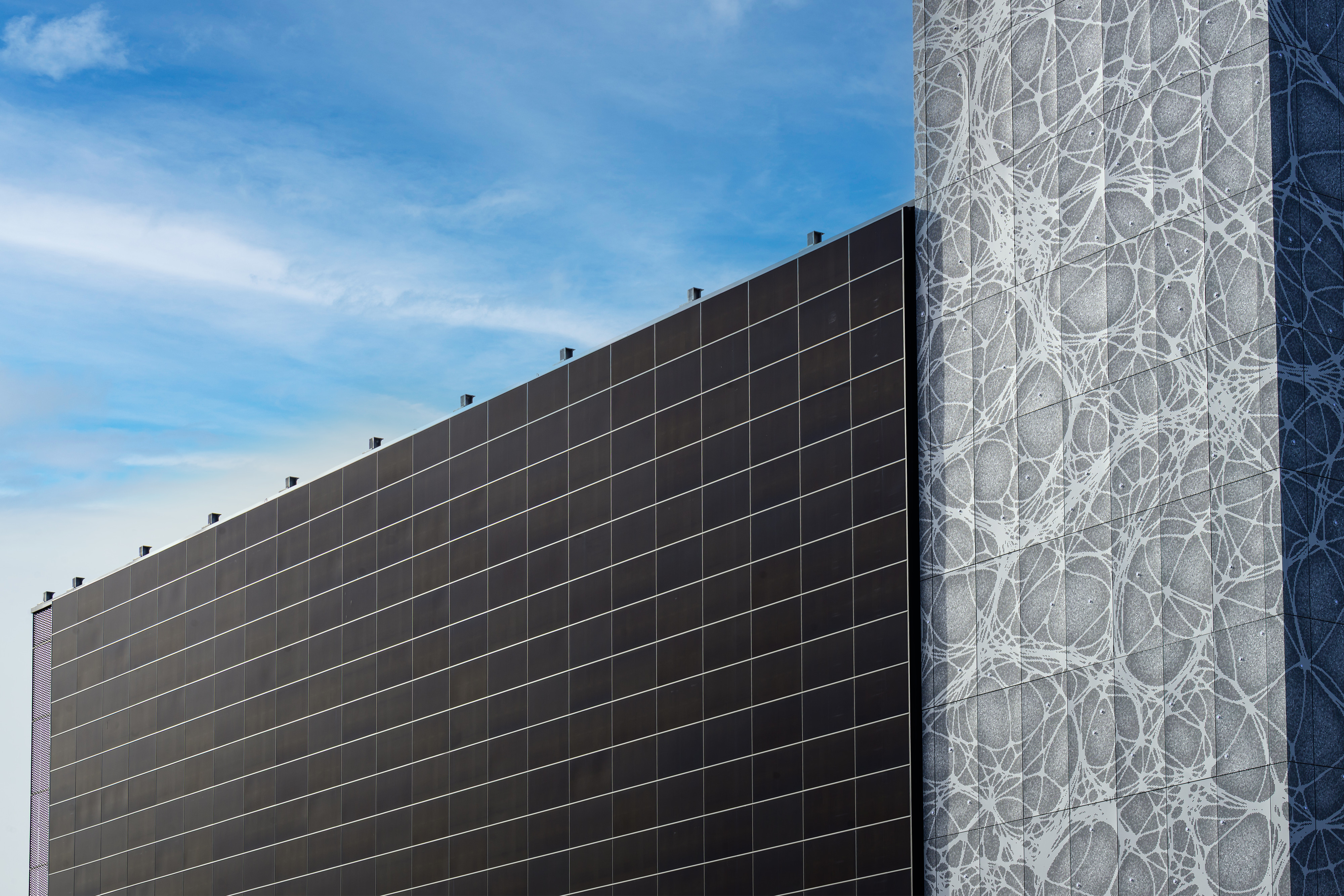 Solar façades become part of LCL’s energy strategy