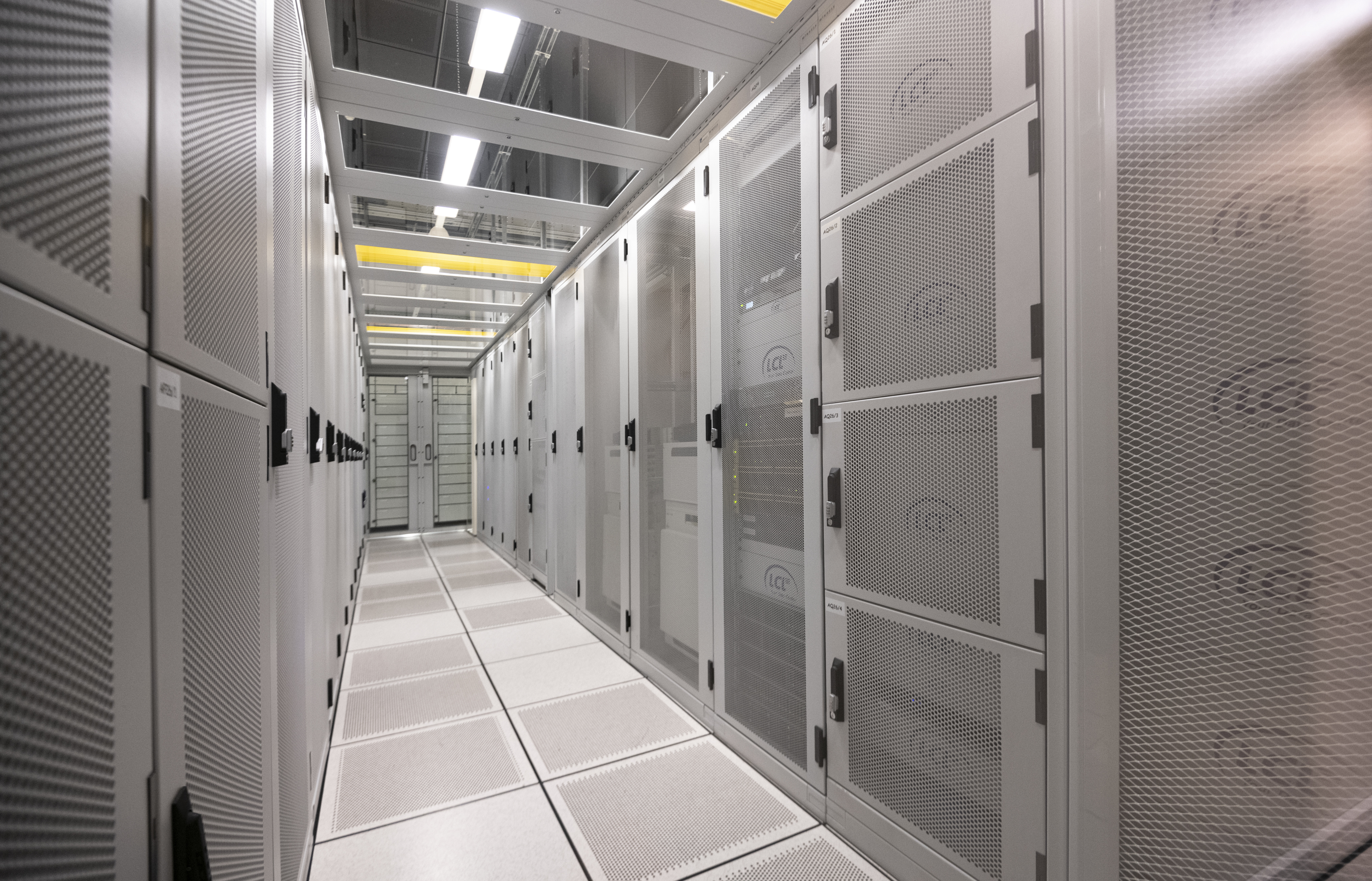 Cold corridors LCL Data Centers